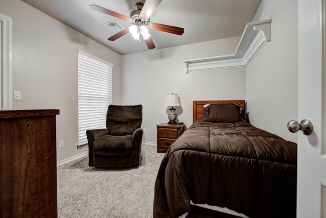 Building Photo - 4716 Stag Horn Dr