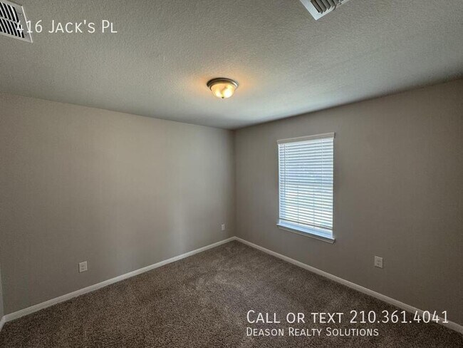 Building Photo - 416 Jack's Pl