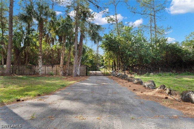 Building Photo - 840 Jung Blvd W