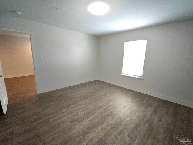 Building Photo - 313 N Navy Blvd