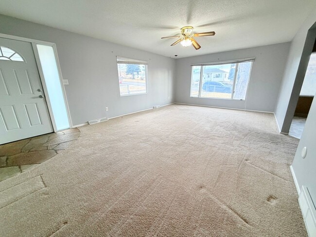 Building Photo - Side by side Duplex