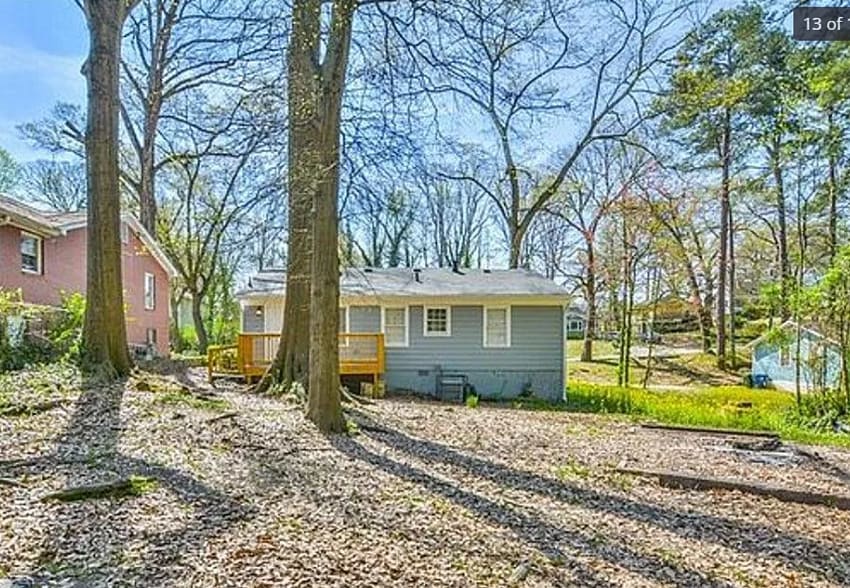Large backyard - 1407 Kennesaw Dr NW