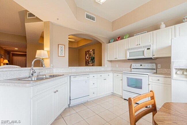 Building Photo - 10520 Amiata Way