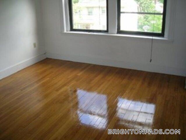 Building Photo - 17 Cummings Rd