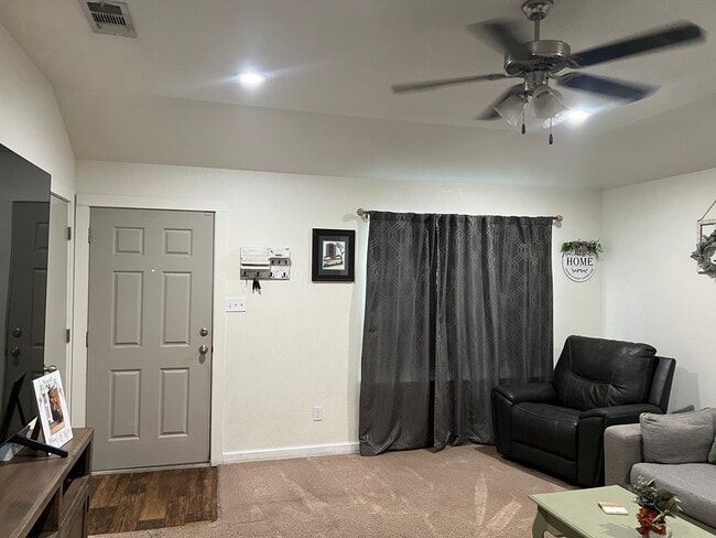 Building Photo - 2203 Stoneham Ct