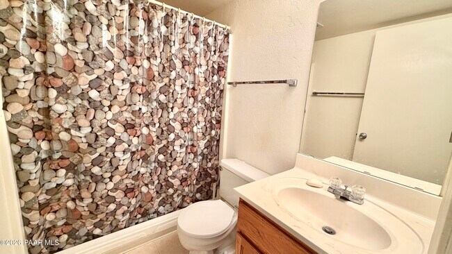 Building Photo - 6116 Antelope Villas Cir