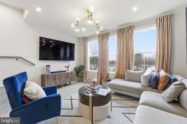 Building Photo - 2818 Dart Dr