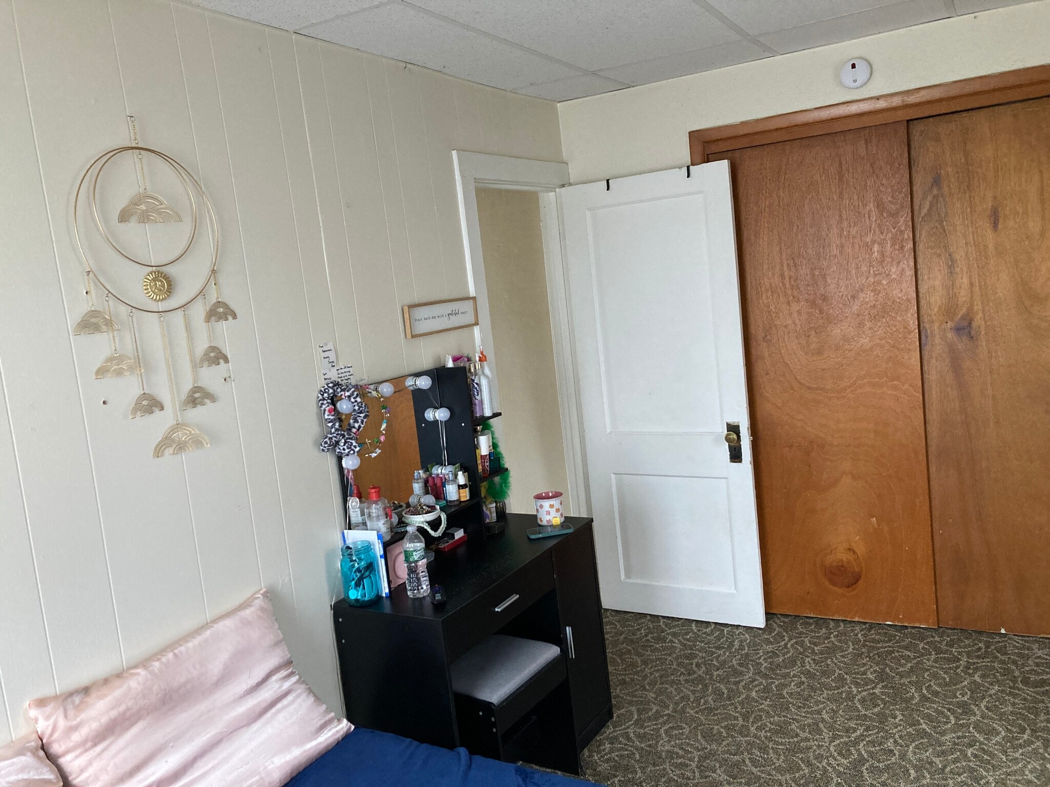 Building Photo - 80 Lake St