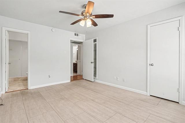 Building Photo - 5926 Sandhurst Ln