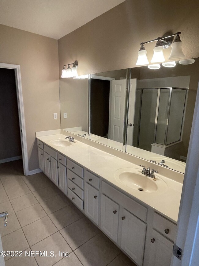 Building Photo - 6712 White Blossom Cir
