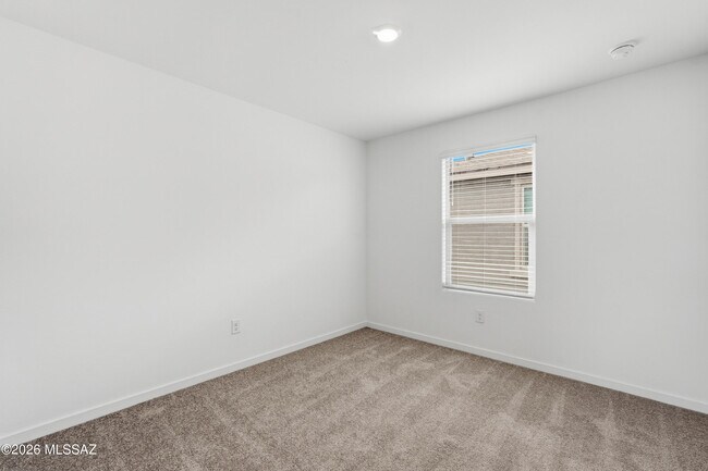 Building Photo - 12232 N Manley Ave