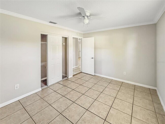 Building Photo - 518 Providence Blvd