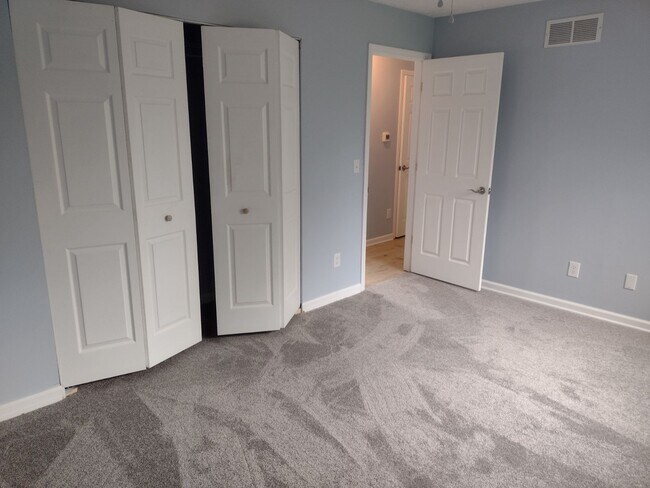 Building Photo - 4550 Bimini Dr