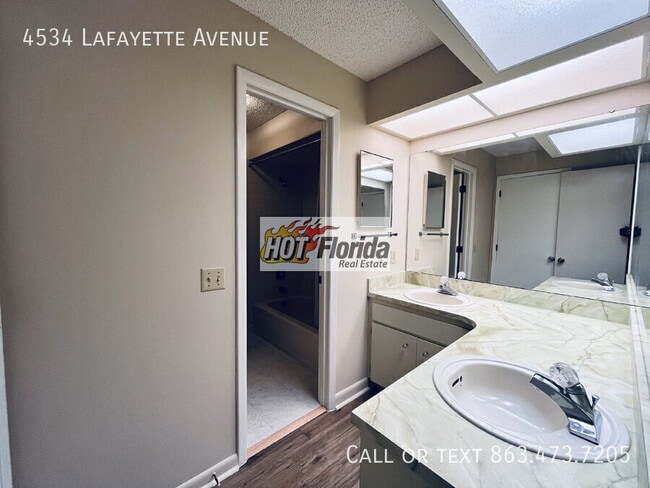 Building Photo - 4534 Lafayette Ave