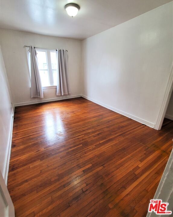 Building Photo - 813 N Poinsettia Pl