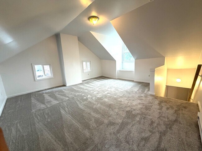 Building Photo - 607 Salem Ave