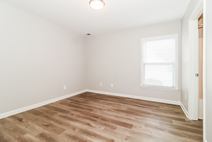 Building Photo - 4364 Walforde Blvd
