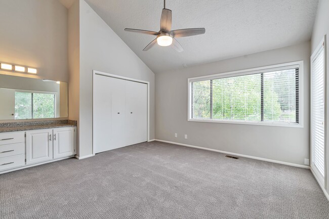 Building Photo - 4829 Arbor Cir