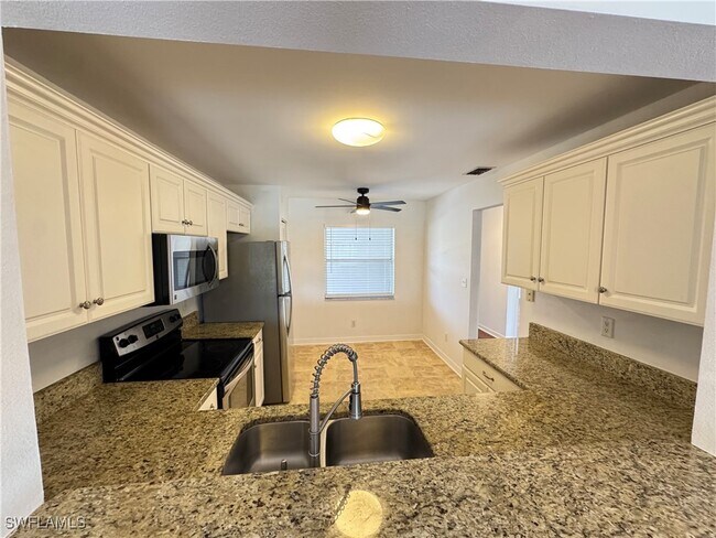 Building Photo - 1490 Churchill Cir