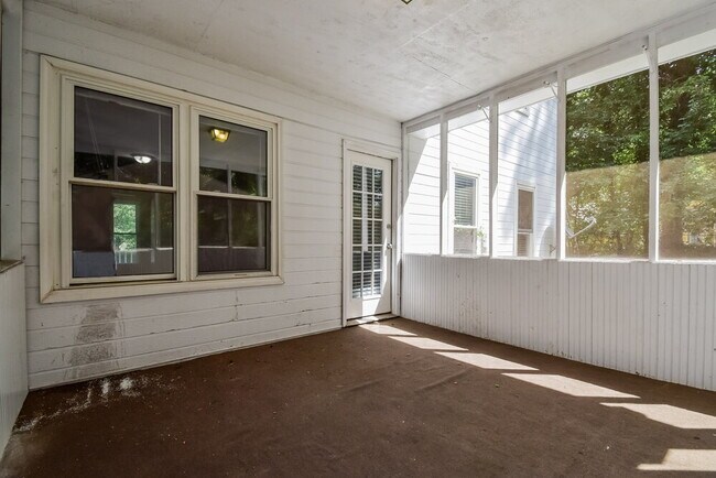 Building Photo - 5116 Contrell Ct