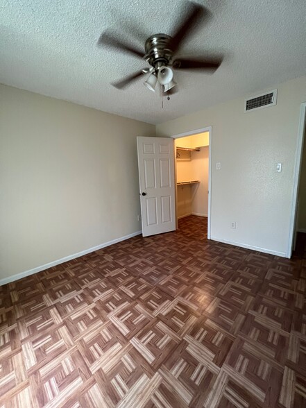 Bedroom/walk-in closet - 2120 El Paseo St