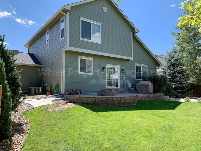 Building Photo - 15450 Carob Cir