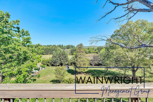 Building Photo - Charming Ranch Convenient Location