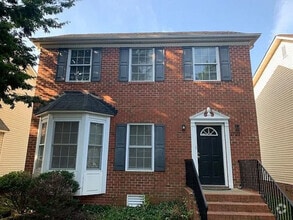 Building Photo - 1721 Lakeview Ave