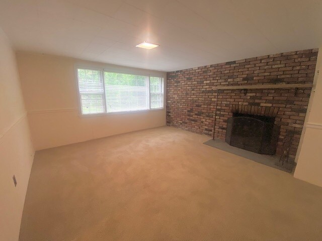 Primary Photo - 38 Woodfield Rd