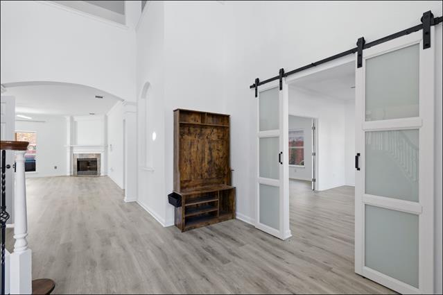 Building Photo - 3601 Sandhurst Dr