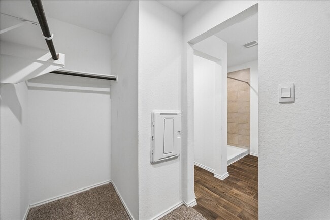 Building Photo - 16691 Lonely Pines Dr