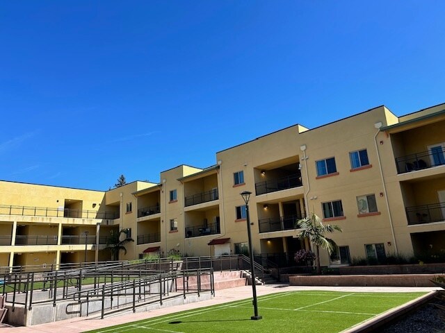 Building Photo - Ocean Street Apartments