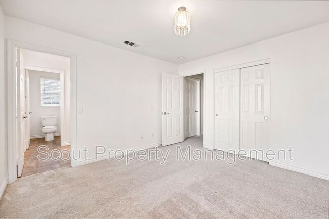 Building Photo - 27411 Lock Haven Ct