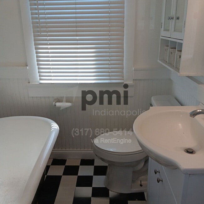 Building Photo - 5041 W 13th St