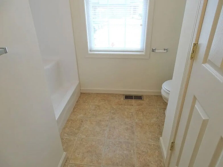 Building Photo - 181 Linda Sue Ln