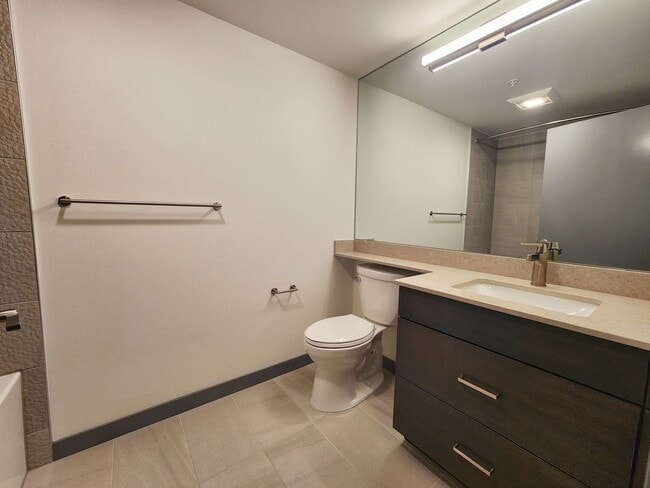 Building Photo - Brand New Urban One Bedroom Condo in Totem...