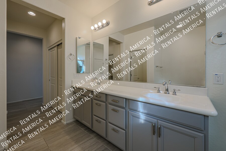 Building Photo - 2508 N 149th Ave