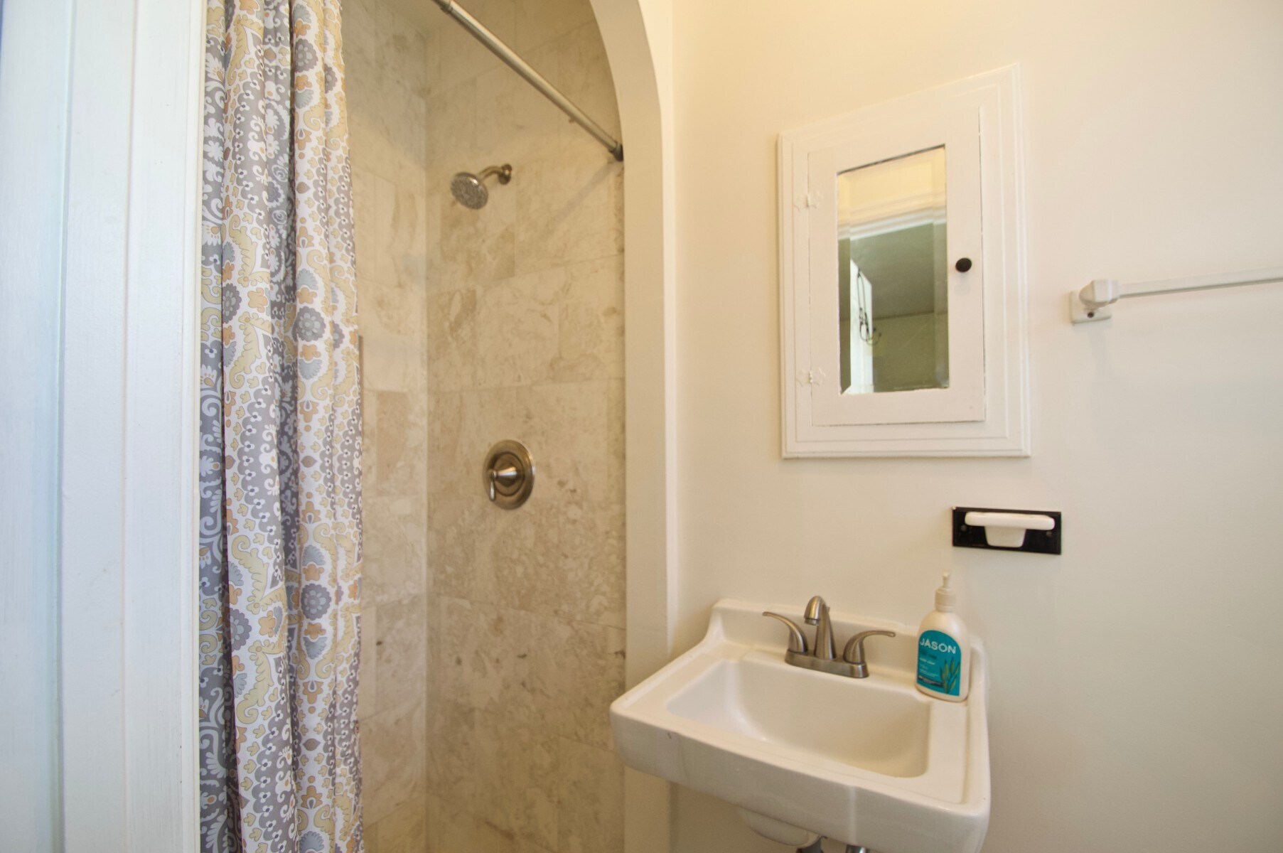 Master Bathroom - 4770 Bancroft St
