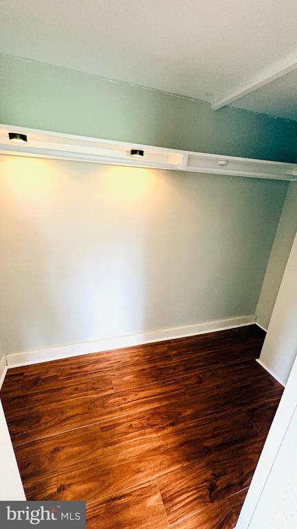 Building Photo - 3679 Pickertown Rd