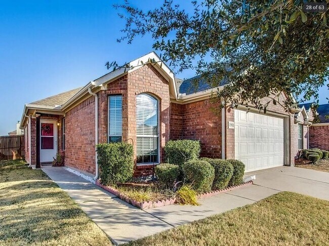 Building Photo - Great 3 Bdrm 2 Bath Home in Cross Roads Tx