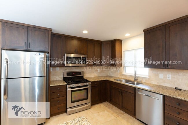 Building Photo - 2626 Greyling Dr