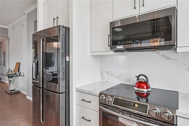 Building Photo - 8255 S Las Vegas Blvd