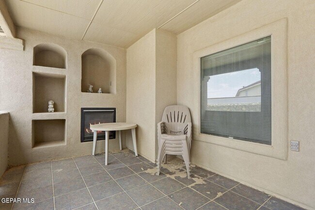 Building Photo - 12232 Stansbury Dr