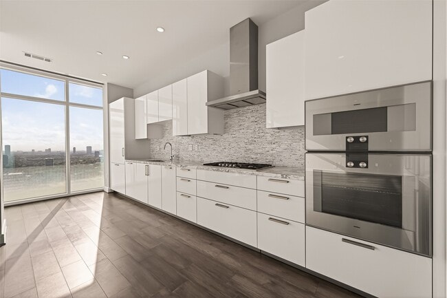 Building Photo - 4521 San Felipe St