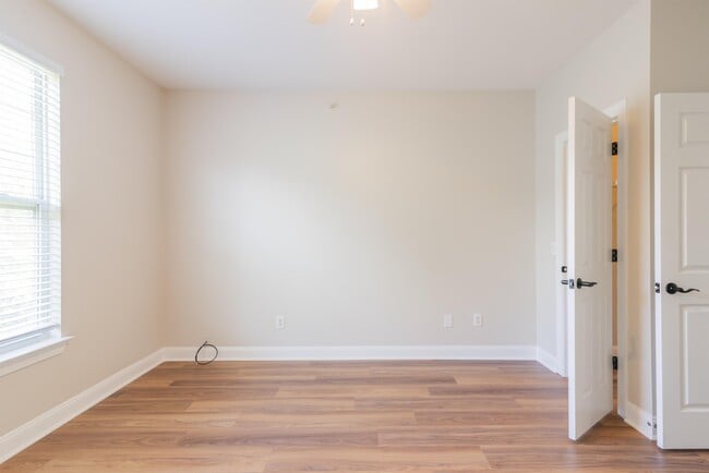 Building Photo - 6716 Mallard Park Dr