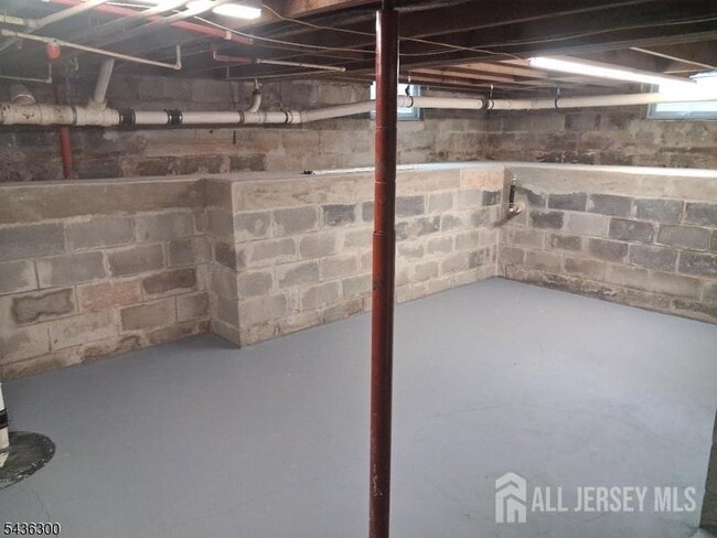 Building Photo - 285 Cedar Grove Ln