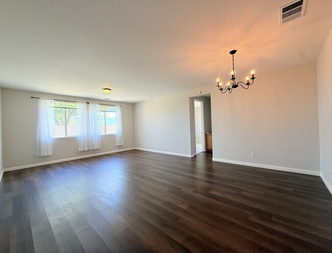 Building Photo - 80435 Atherstone Dr
