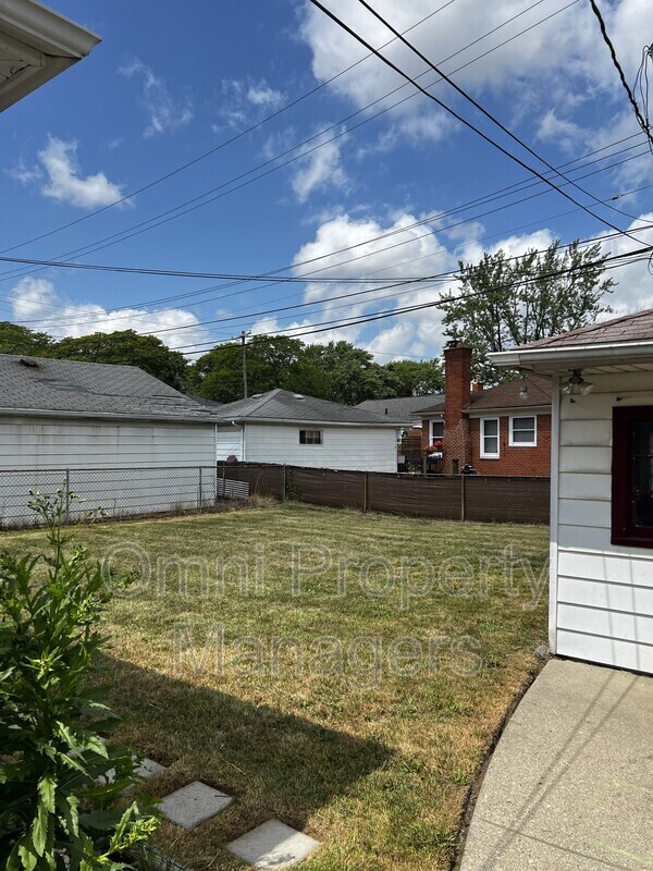 Building Photo - 19431 Stephens Rd