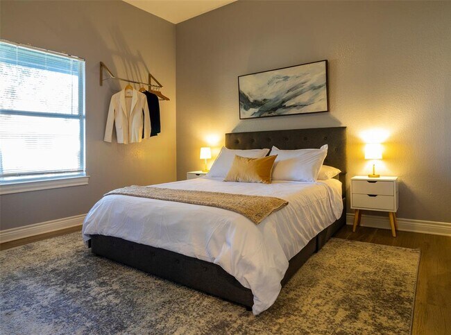 Building Photo - 18101 Montevista Cove