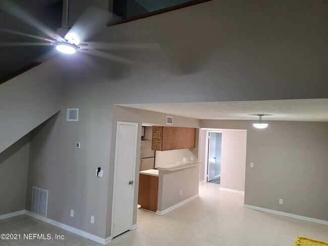 Building Photo - 5553 Greatpine Ln S